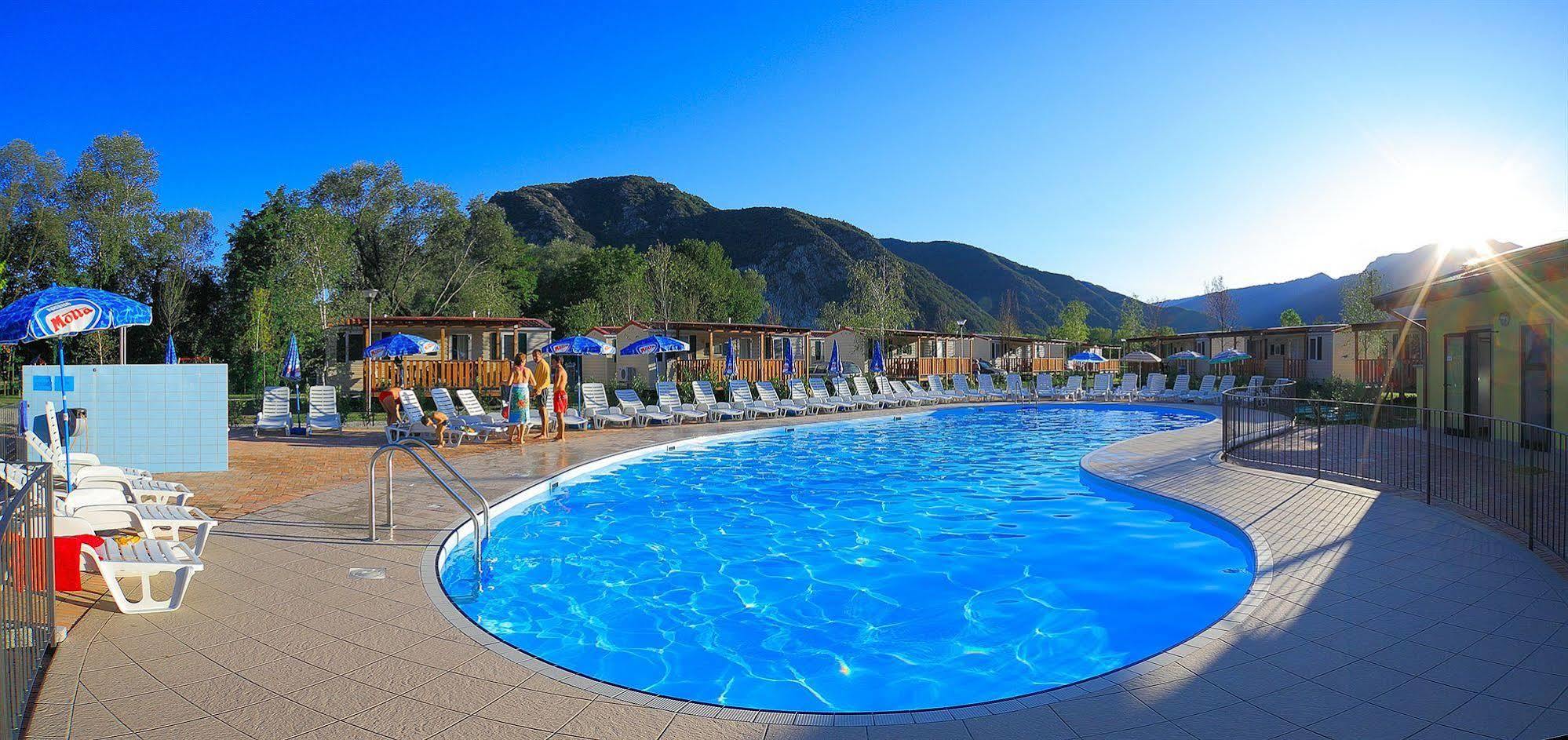 Il Borgo Delle Arti Hotel Verbania Exterior foto